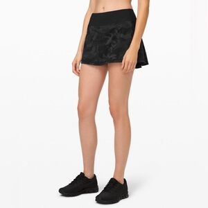 Lululemon Size 10 - Camo Pace Rival skirt
